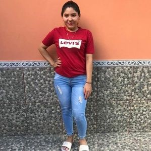 Meet your Posher, Janeth